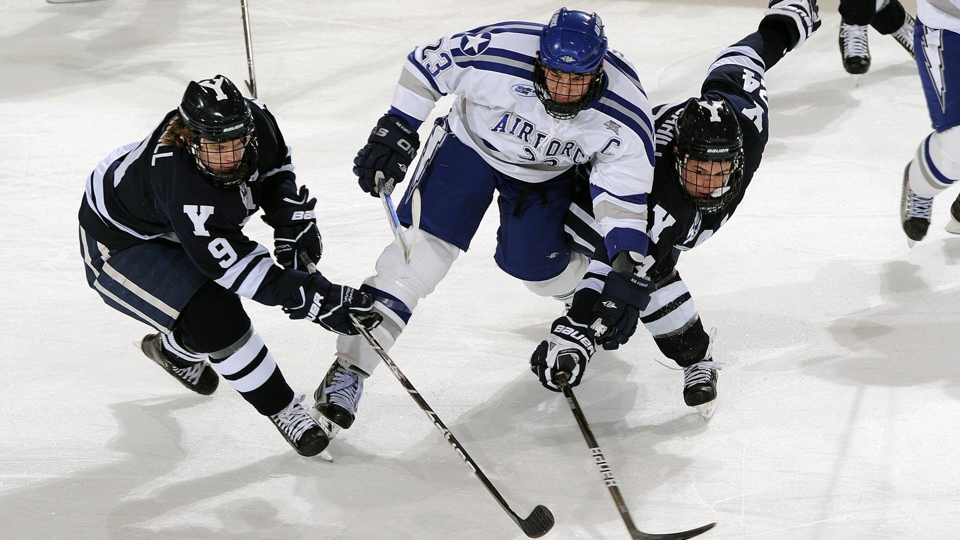 Kering-中国男篮全队攻防配合日益默契，聊聊中国男篮